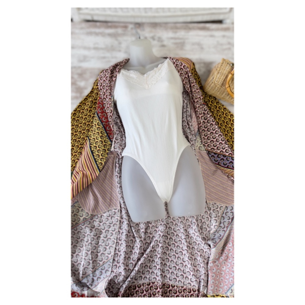Cabi Multi Color/Patterned Lightweight Kimono Wra… - image 8